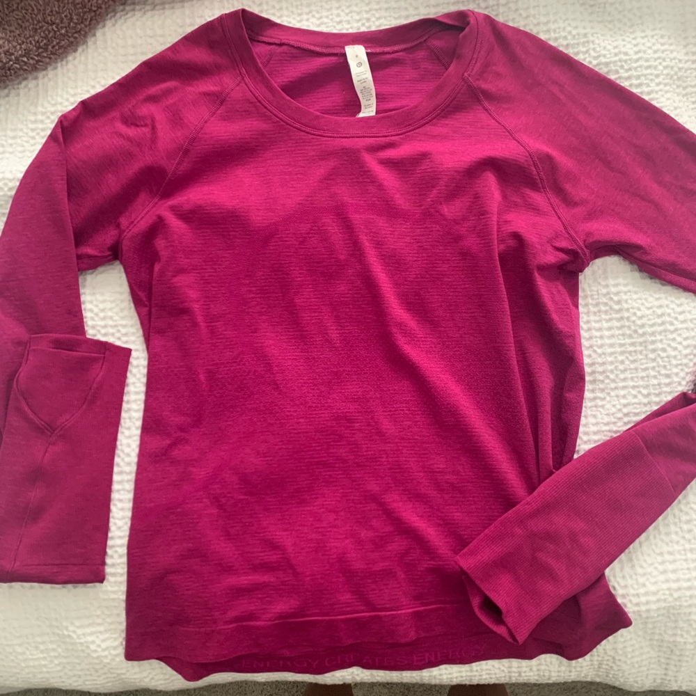 Lululemon pink swiftly tech.